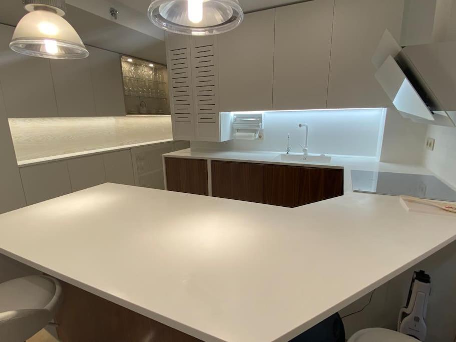 Acogedor Apartamento Con Acabados Primera Calidad 萨拉戈萨 外观 照片
